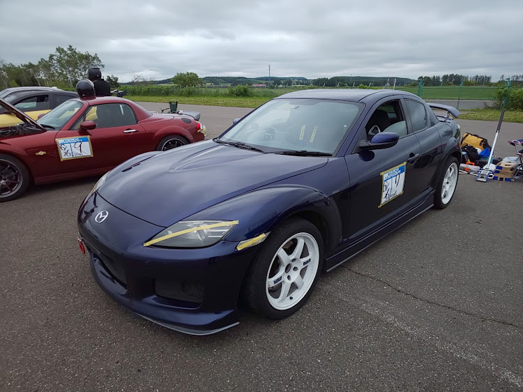 マツダ Rx 8を華麗にカスタム By ドナルド 18 06 27 昨日は 愉快な仲間達と十勝サーキットへフリー走行に行ってきました がなんとかもってくれて Cartune